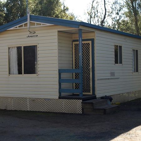 Cowra Holiday Park מראה חיצוני תמונה