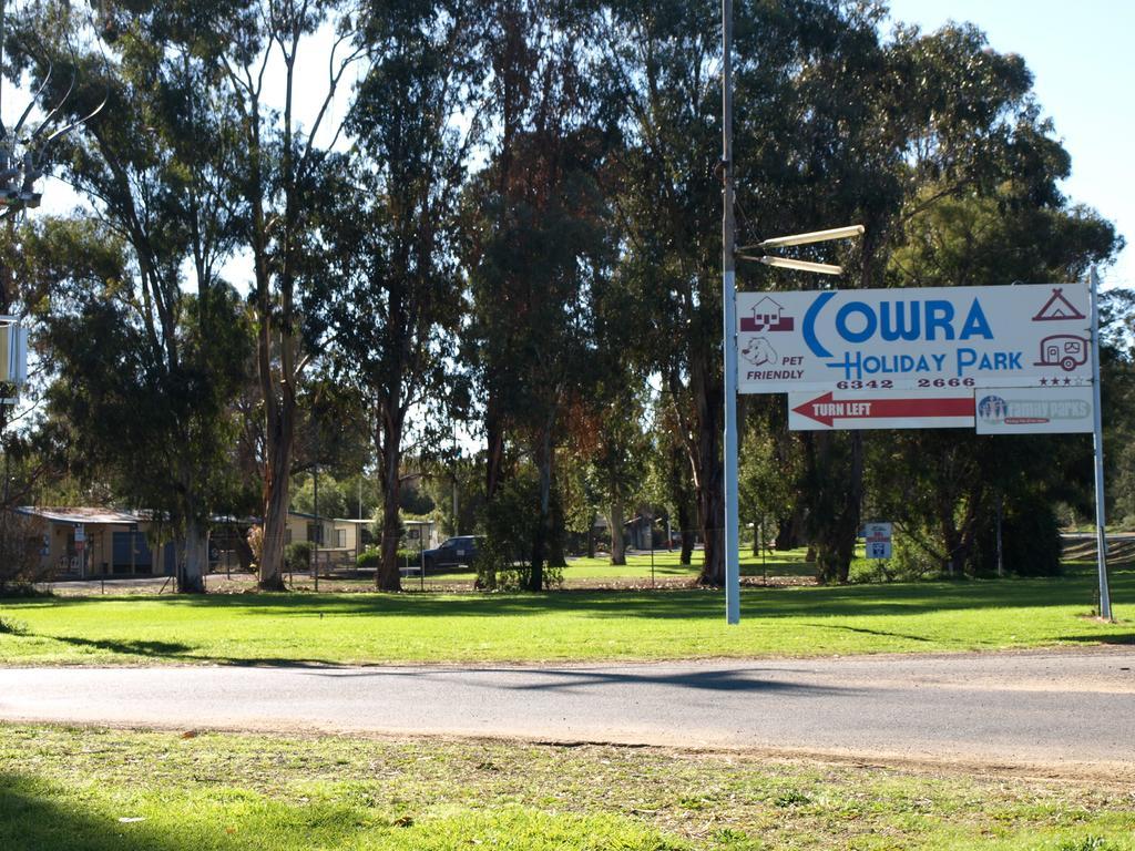 Cowra Holiday Park מראה חיצוני תמונה