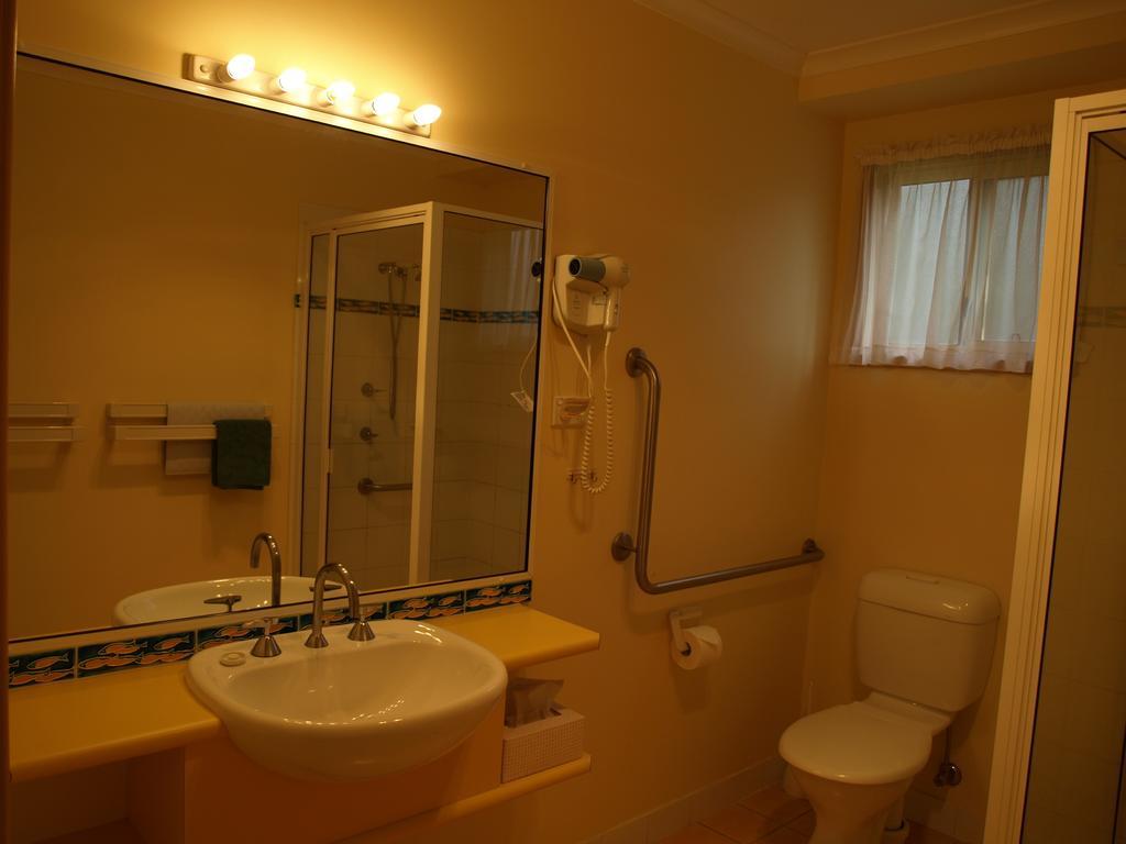 Cowra Holiday Park חדר תמונה